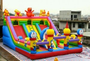 Istana balon Doraemon