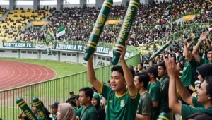 Balon Tepuk Bekasi: Ramaikan Laga di Stadion Patriot
