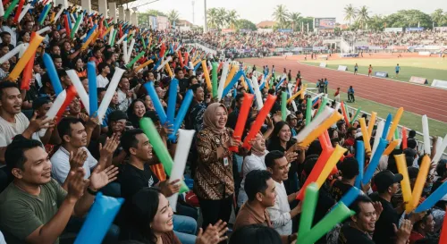 balon promosi bandung menerima pemesanan balon tepuk untuk memeriahkan event anda